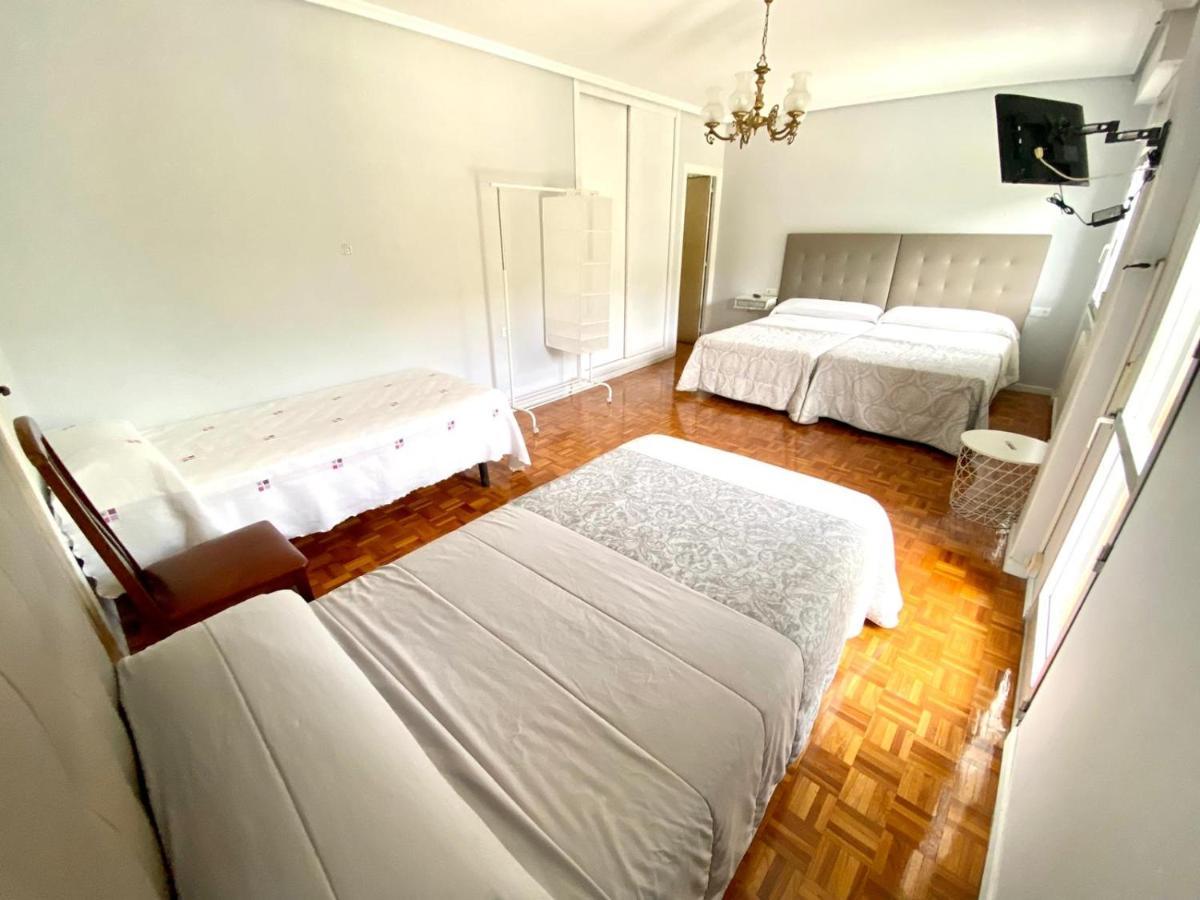 ריבאדאביה Garden Lodge Hostal Evencio מראה חיצוני תמונה