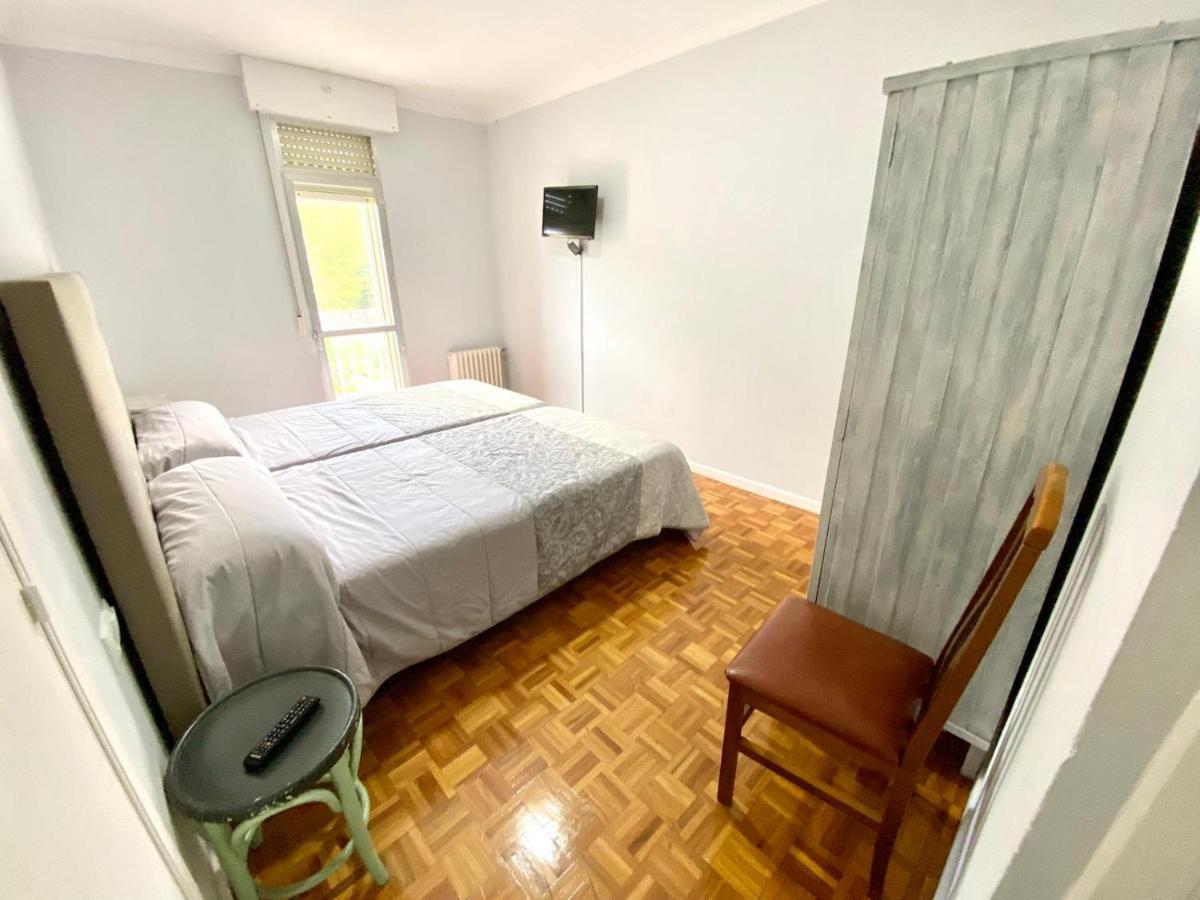 ריבאדאביה Garden Lodge Hostal Evencio מראה חיצוני תמונה