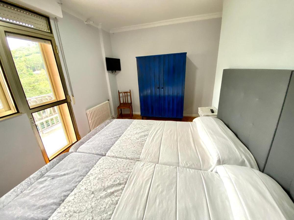 ריבאדאביה Garden Lodge Hostal Evencio מראה חיצוני תמונה