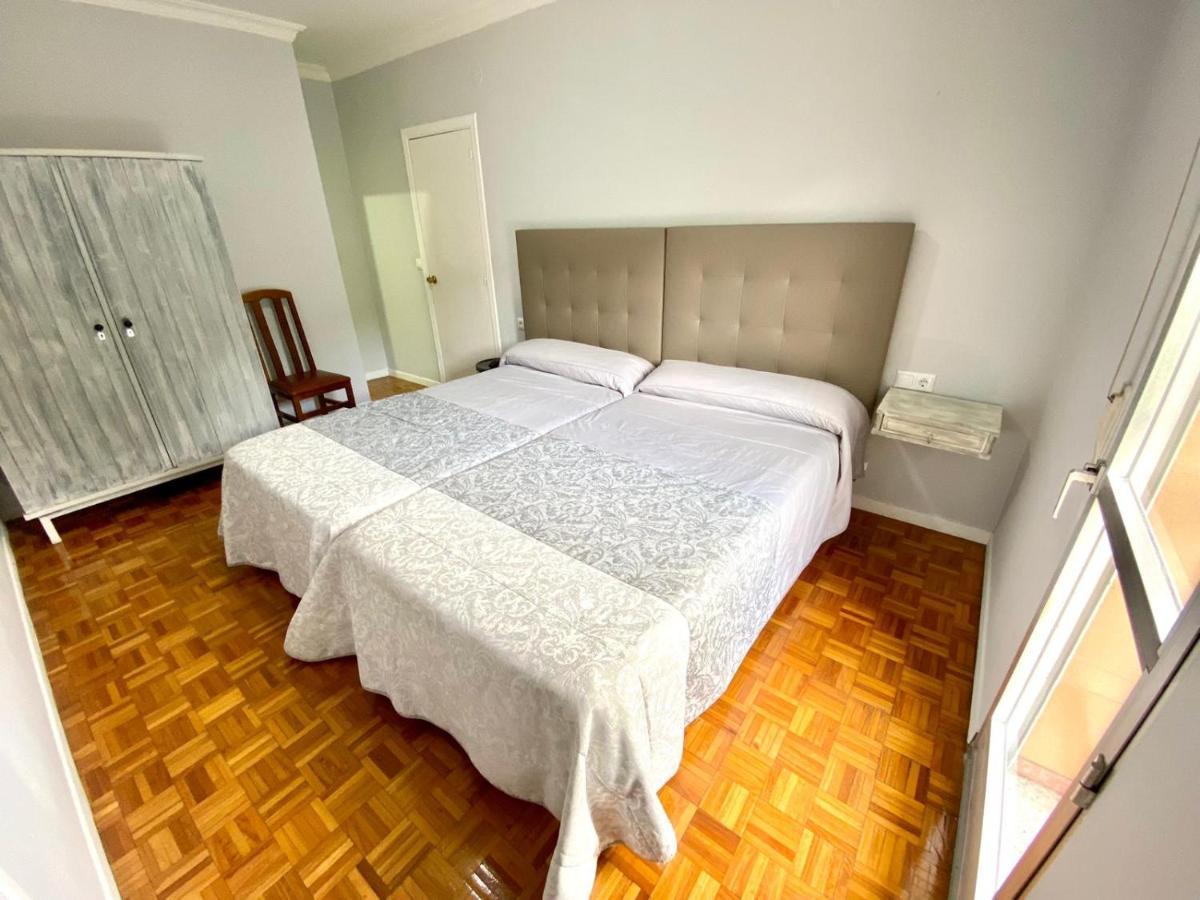 ריבאדאביה Garden Lodge Hostal Evencio מראה חיצוני תמונה