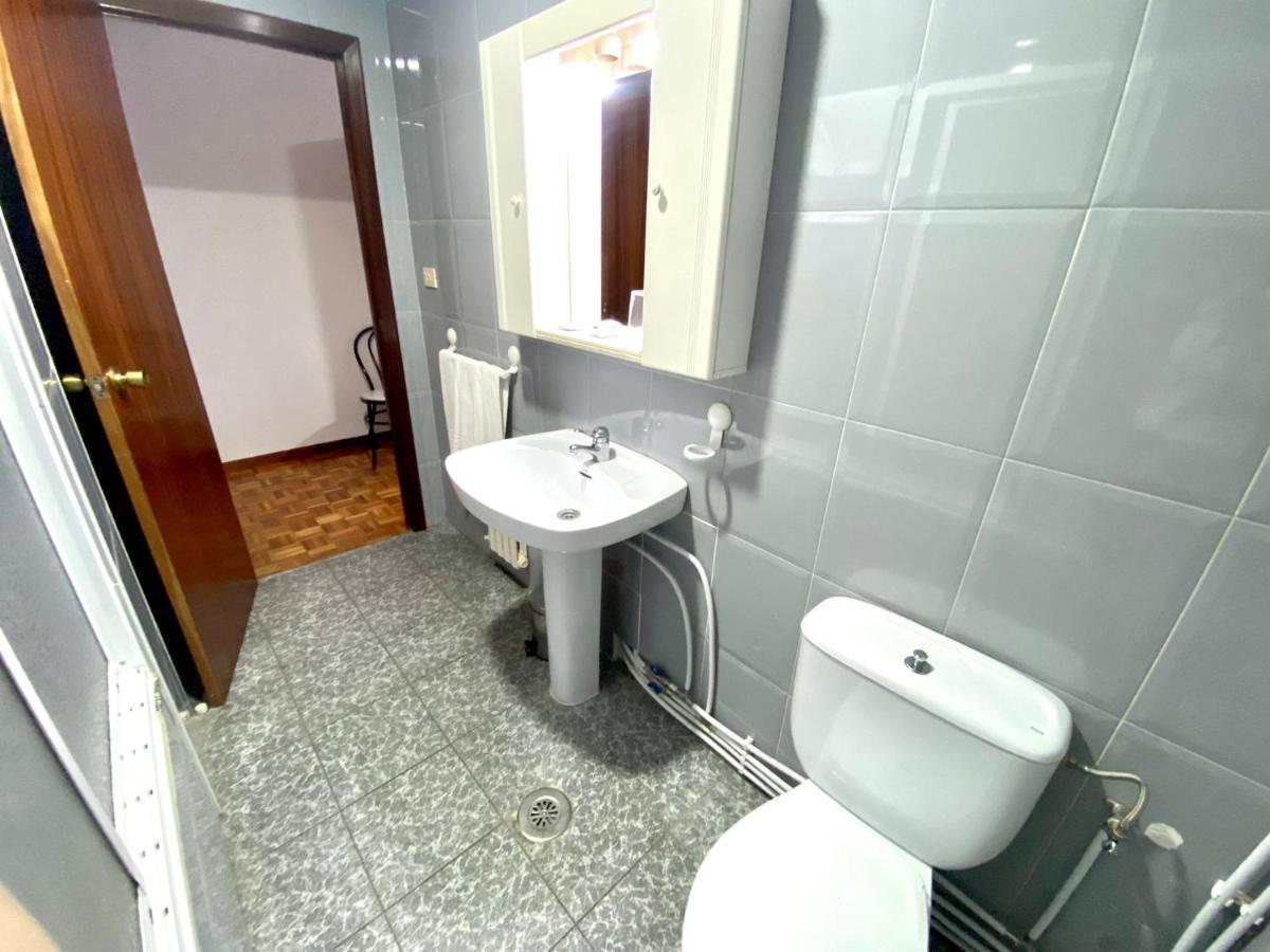 ריבאדאביה Garden Lodge Hostal Evencio מראה חיצוני תמונה